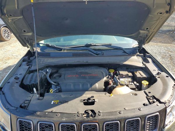 2018 JEEP COMPASS Trailhawk — Engine bay