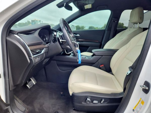 2019 CADILLAC XT4 Sport — DENT