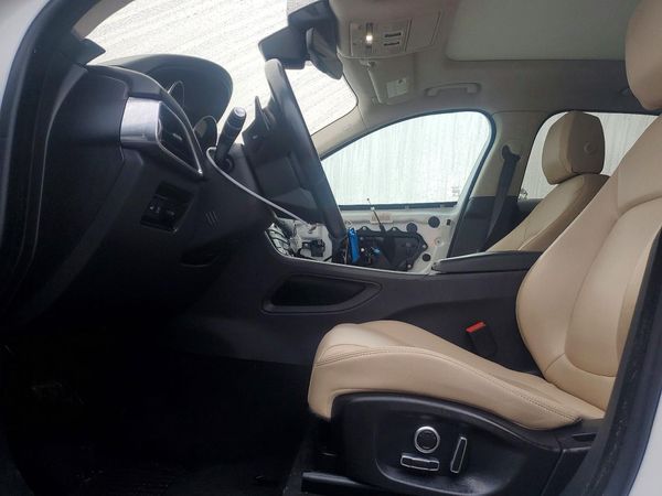 2020 JAGUAR F-PACE Premium — DENT