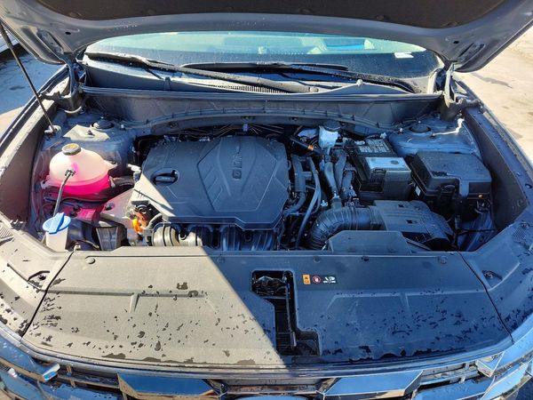2026 HYUNDAI TUCSON Limited — Engine bay