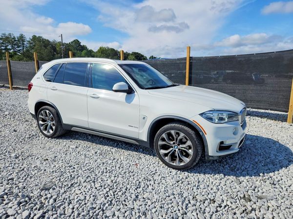 2018 BMW X5 xDrive40e — Passenger 3/4