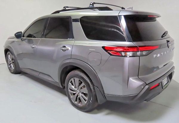 2022 NISSAN PATHFINDER SV
