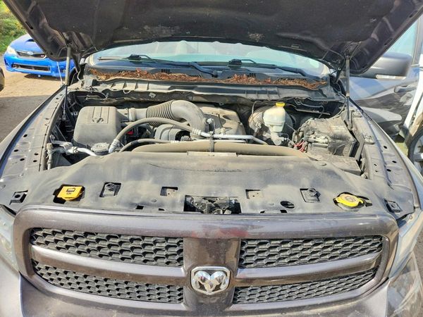 2016 RAM 1500 SLT — Engine bay