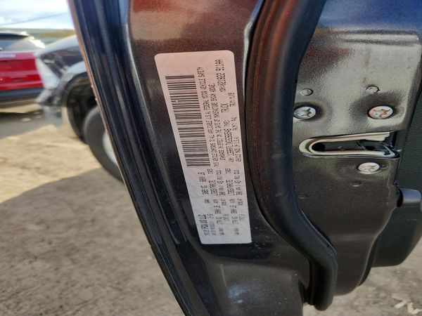 2016 RAM 1500 SLT — VINS