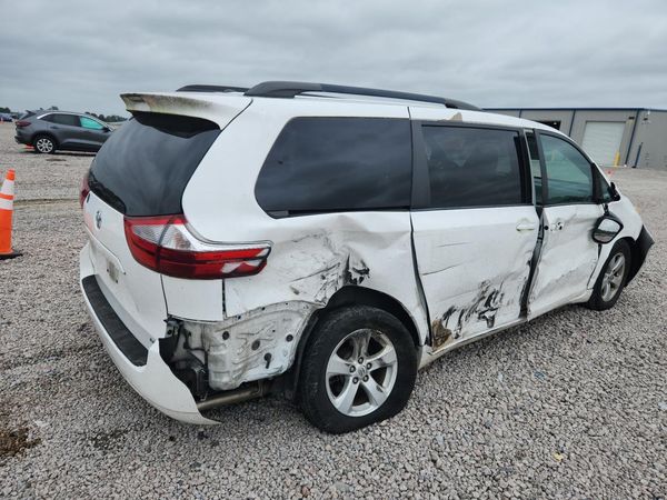 2015 TOYOTA SIENNA — PSRA