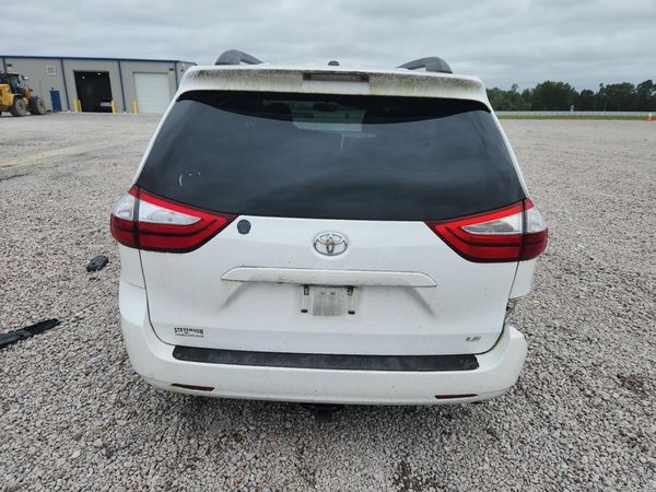 2015 TOYOTA SIENNA — DIRR