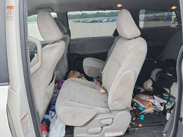 2015 TOYOTA SIENNA — PSRS