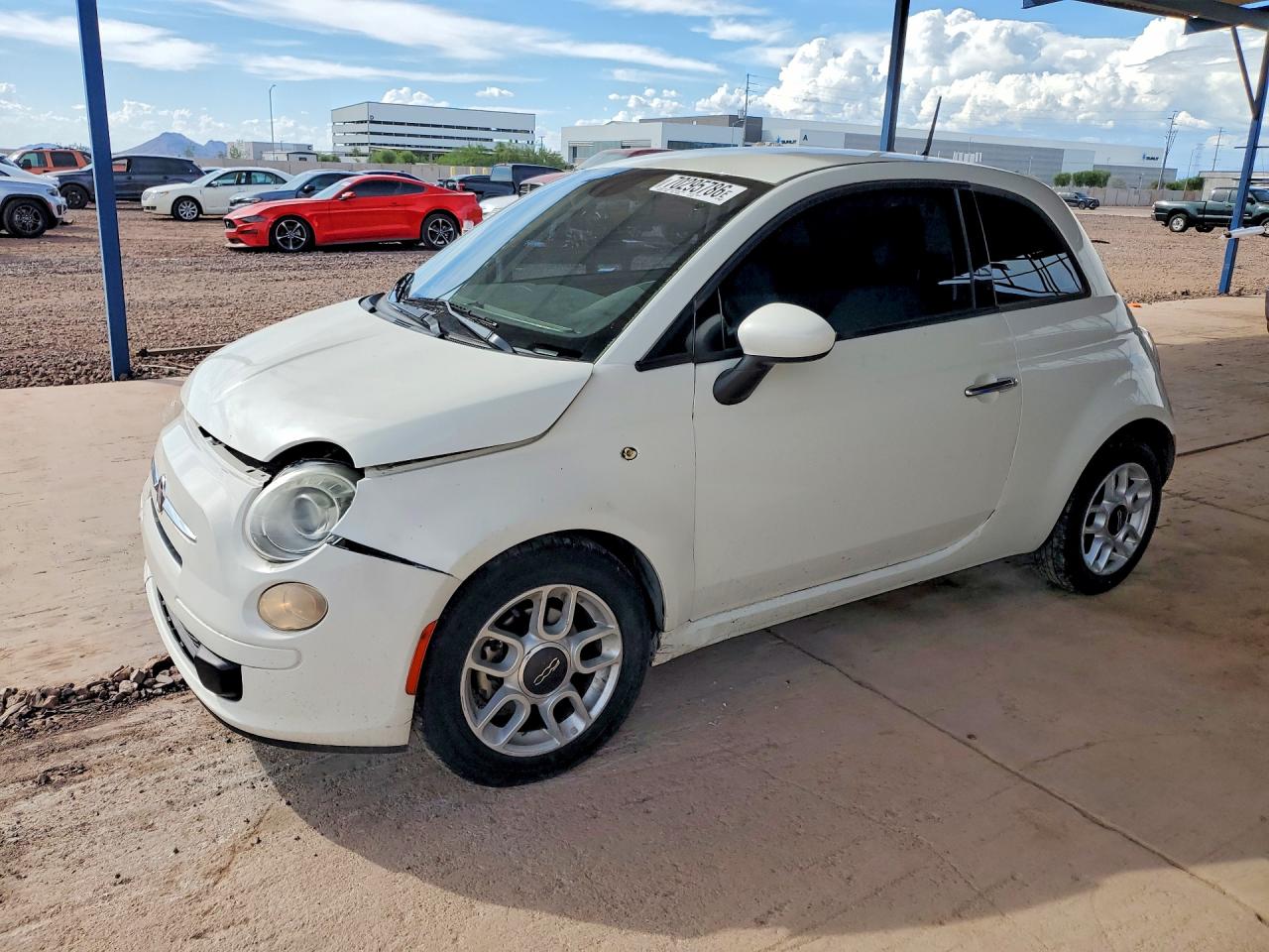 2015 FIAT 500 Pop — Front 3/4