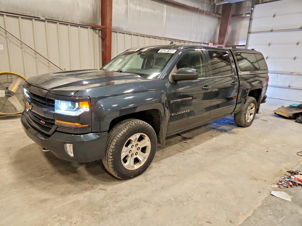 2018 CHEVROLET SILVERADO LT — Front 3/4