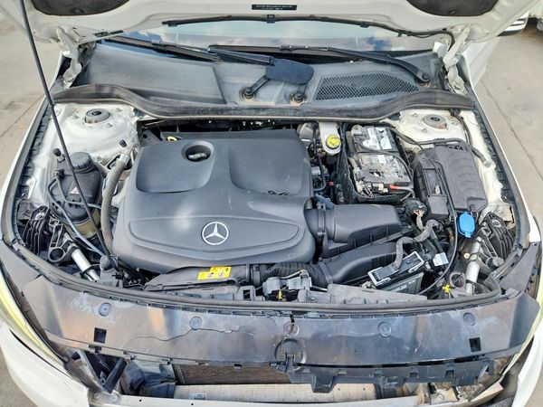 2018 MERCEDES-BENZ CLA CLA250 — Engine bay