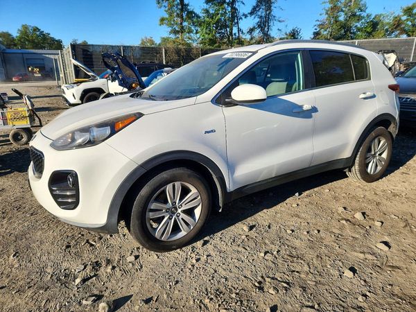 2017 KIA SPORTAGE LX — Front 3/4