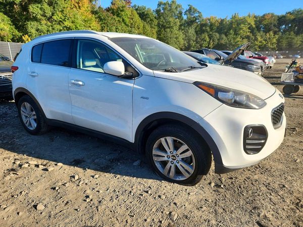 2017 KIA SPORTAGE LX — Passenger 3/4
