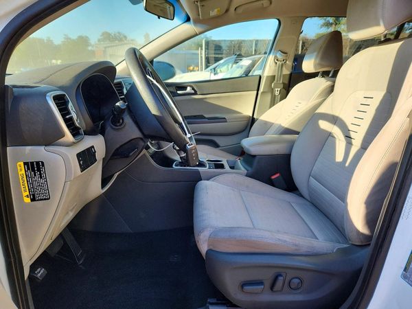 2017 KIA SPORTAGE LX — DENT