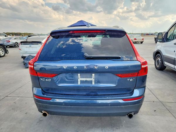 2019 VOLVO XC60 Momentum — DIRR