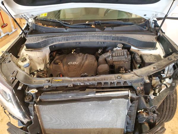 2014 KIA SORENTO Base/ LX — Engine bay