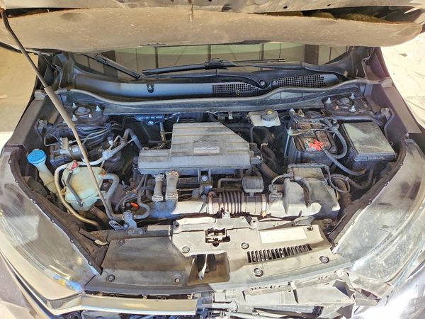 2019 HONDA CRV EX — Engine bay