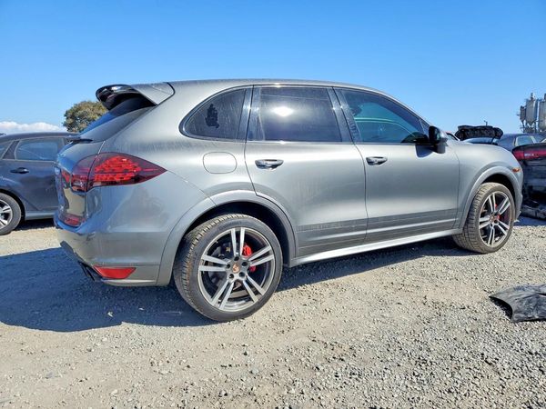 2014 PORSCHE CAYENNE GTS — PSRA
