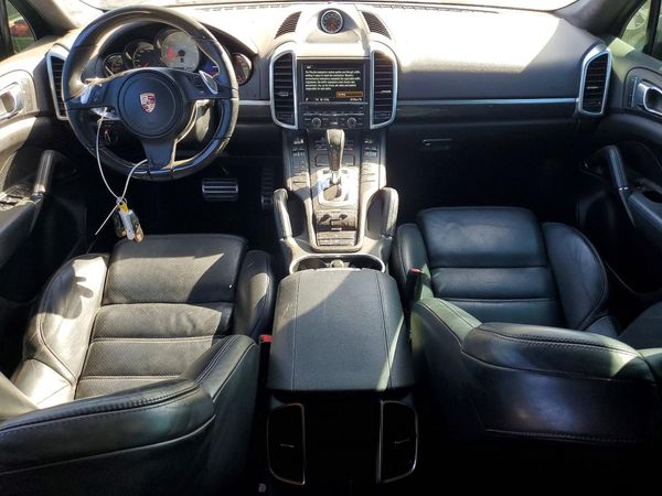 2014 PORSCHE CAYENNE GTS — CKPT