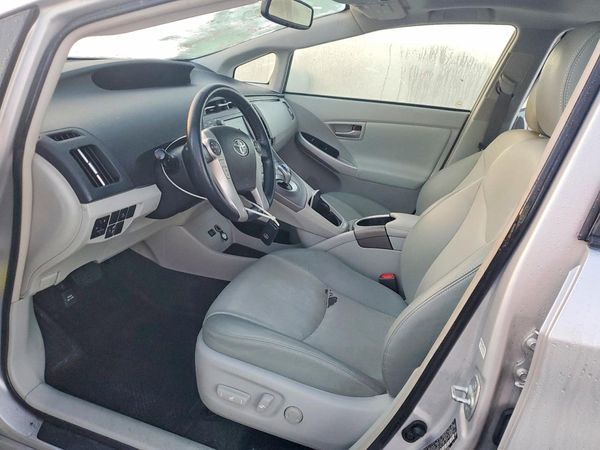 2014 TOYOTA PRIUS — DENT