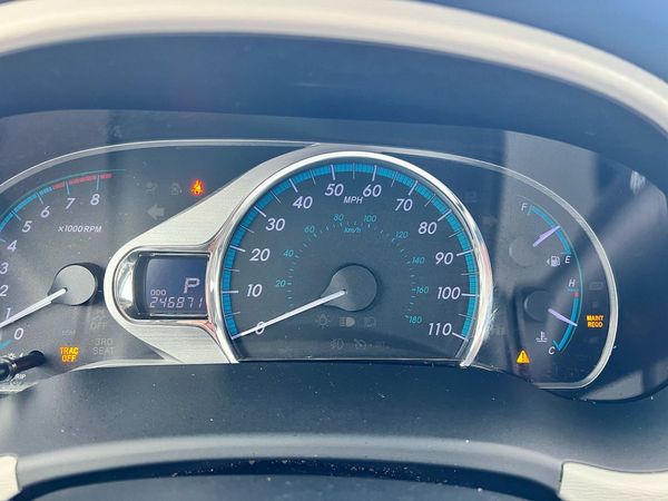 2013 TOYOTA SIENNA