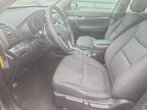 2012 KIA SORENTO GL(Middle-low grade) — DENT