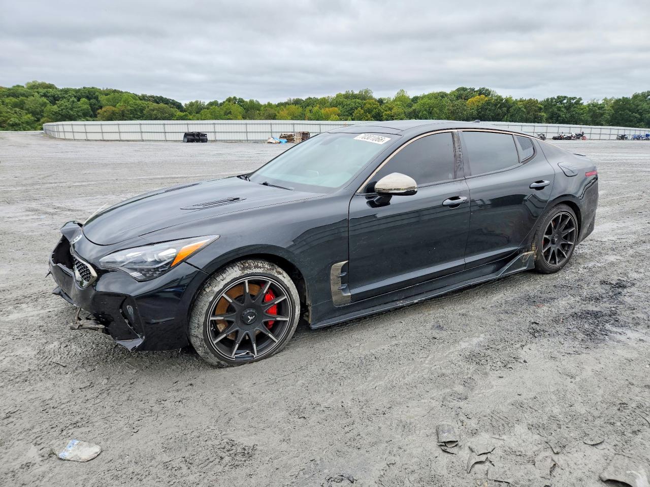 2018 KIA STINGER GT2 — Front 3/4