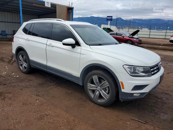2020 VOLKSWAGEN TIGUAN 4Motion SE, 4Motion SEL — Passenger 3/4