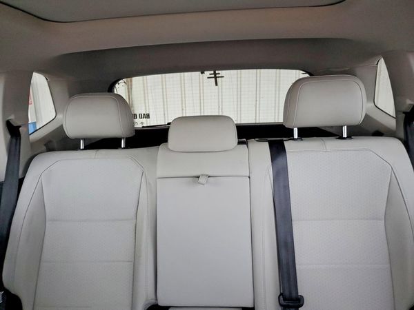 2020 VOLKSWAGEN TIGUAN 4Motion SE, 4Motion SEL — SUVN