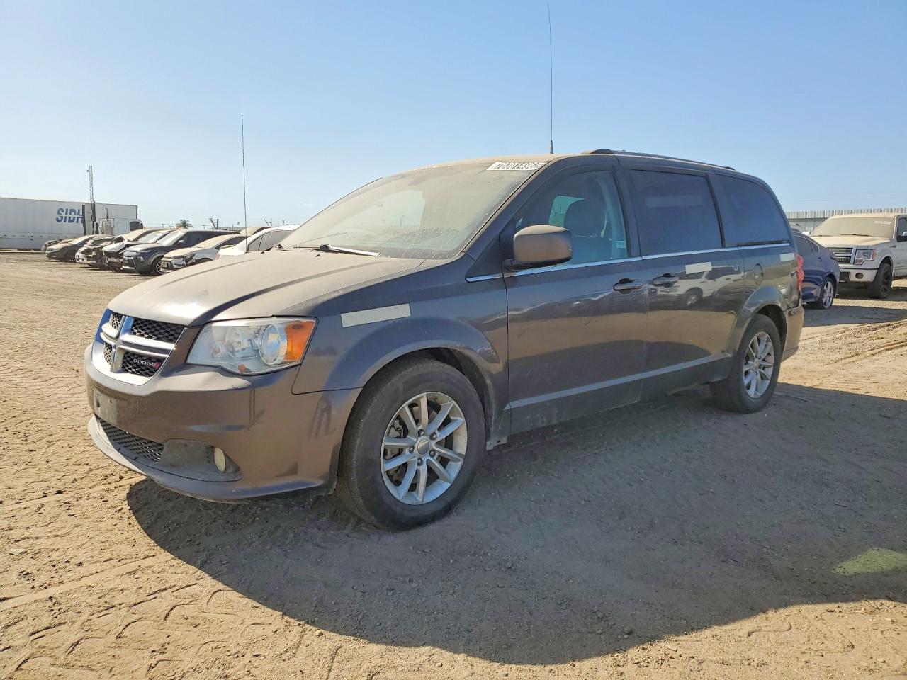 2019 DODGE GRAND CARAVAN SXT — Front 3/4