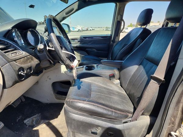 2019 DODGE GRAND CARAVAN SXT — DENT
