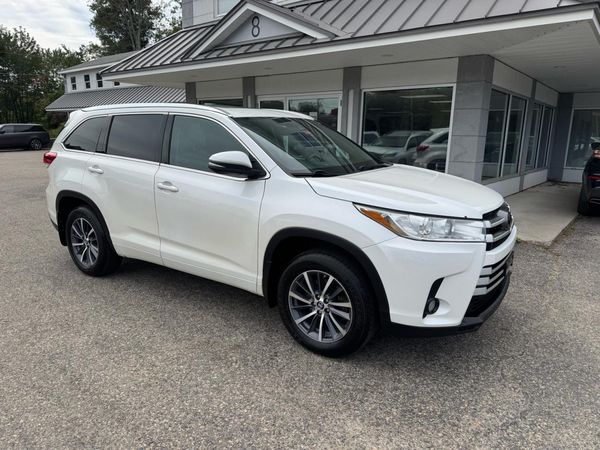 2017 TOYOTA HIGHLANDER
