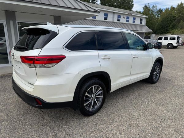 2017 TOYOTA HIGHLANDER