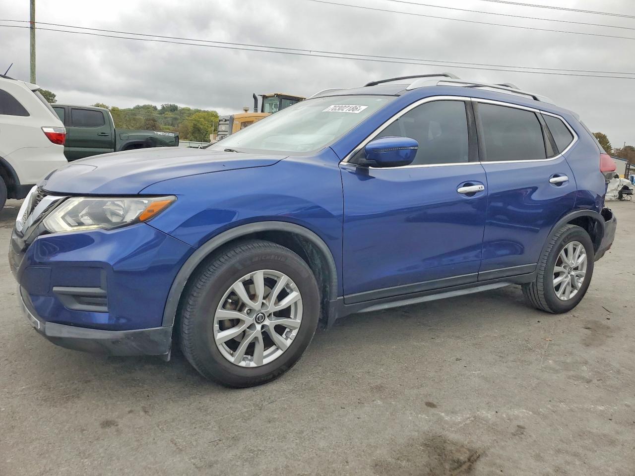 2019 NISSAN ROGUE — Front 3/4