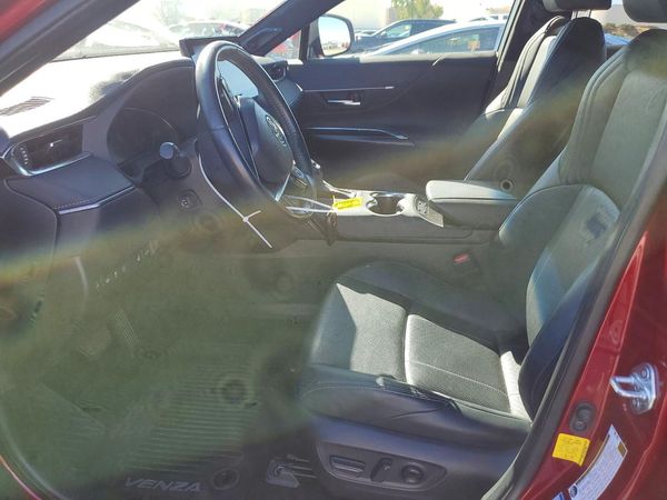 2021 TOYOTA VENZA — DENT