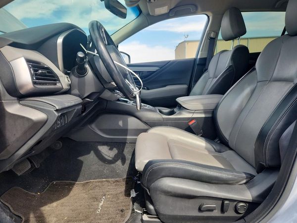 2022 SUBARU OUTBACK Limited — DENT