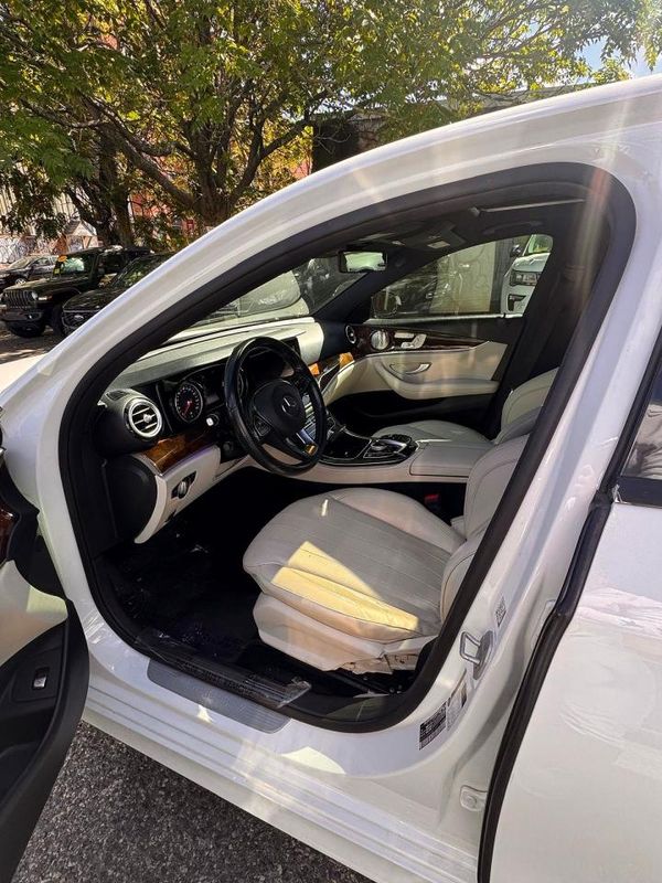 2017 MERCEDES-BENZ E E300-4M