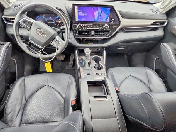 2023 TOYOTA HIGHLANDER Limited — CKPT