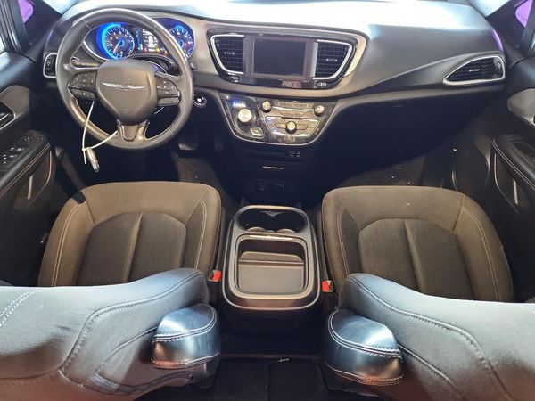 2020 CHRYSLER PACIFICA Touring — CKPT