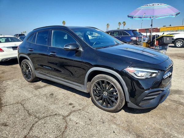 2022 MERCEDES-BENZ GLA GLA250 — Passenger 3/4