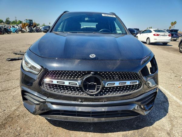 2022 MERCEDES-BENZ GLA GLA250 — DIRF