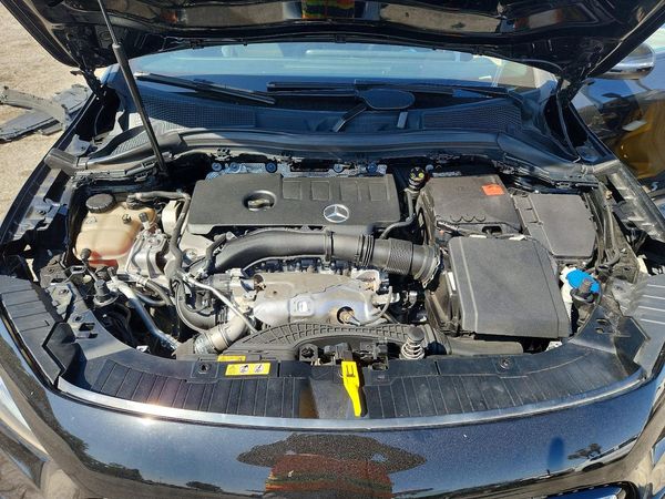 2022 MERCEDES-BENZ GLA GLA250 — Engine bay
