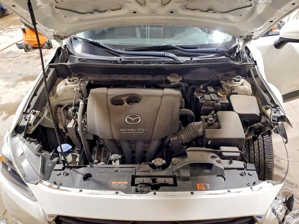 2018 MAZDA CX-3 Touring — Engine bay