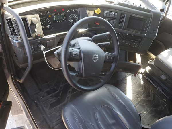 2022 VOLVO VNL — CKPT