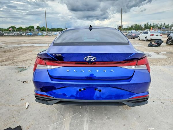 2022 HYUNDAI ELANTRA SEL — DIRR