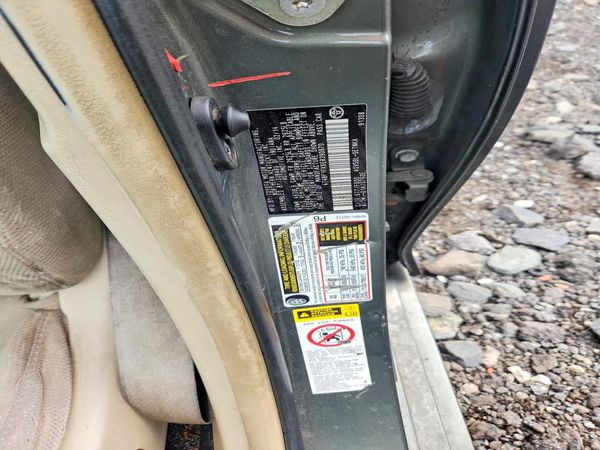 2014 TOYOTA CAMRY — VINS