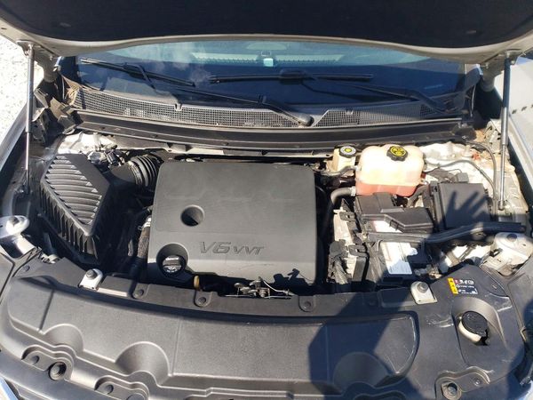 2020 CHEVROLET TRAVERSE LS — Engine bay