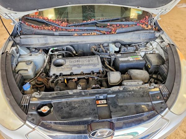 2013 HYUNDAI TUCSON — Engine bay