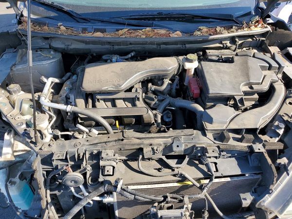 2018 NISSAN ROGUE SPORT — Engine bay