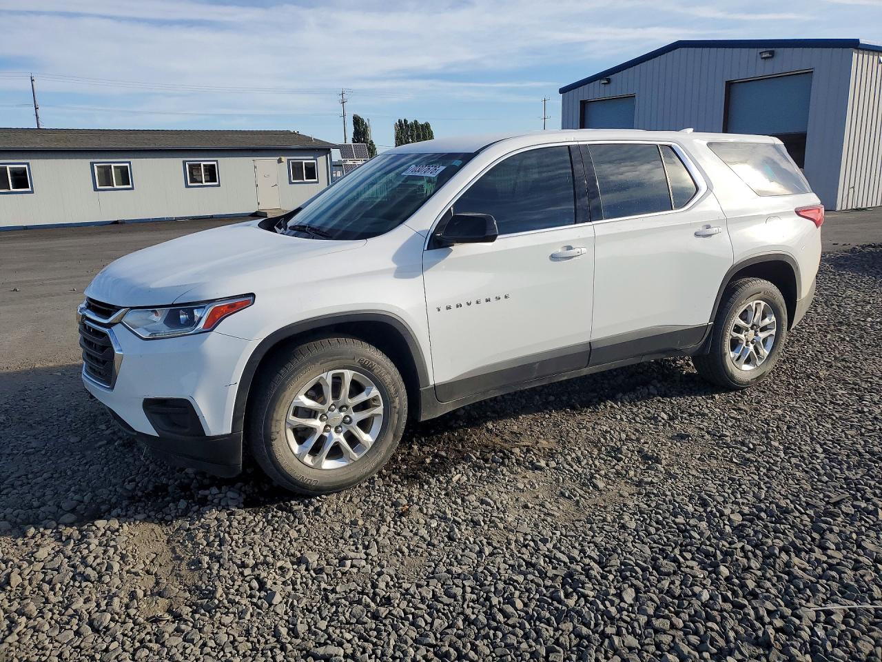 2018 CHEVROLET TRAVERSE L — Front 3/4