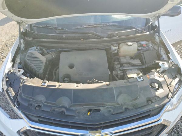 2018 CHEVROLET TRAVERSE L — Engine bay